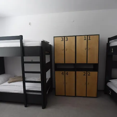 Hostal Ms Sparrow *