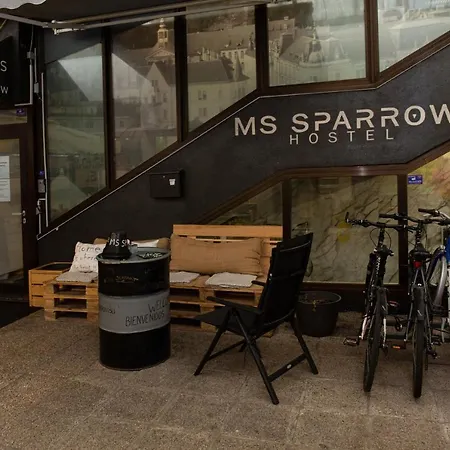 Auberge de jeunesse Ms Sparrow *