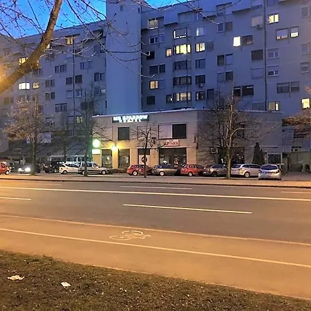 Хостел Ms Sparrow *