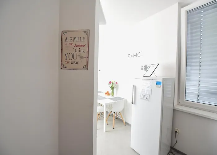 Ms Sparrow Хостел Любляна